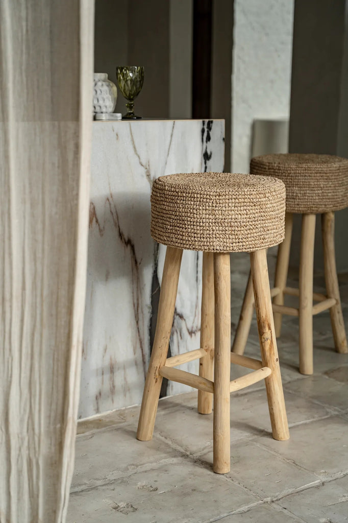 Tabouret de bar en raphia